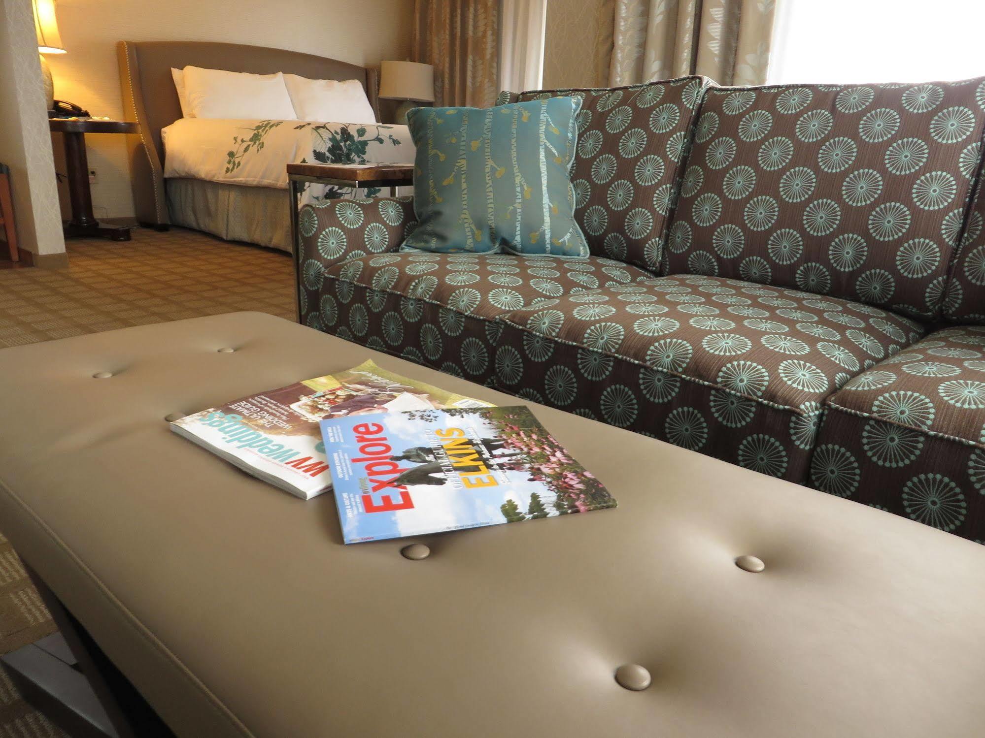 Wingate By Wyndham Elkins Hotel Ngoại thất bức ảnh