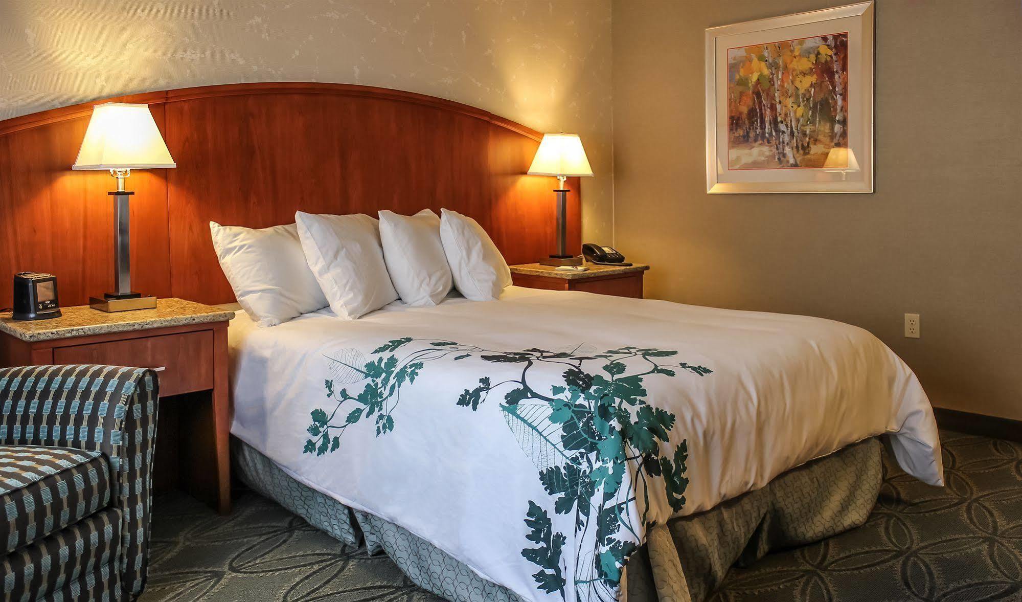 Wingate By Wyndham Elkins Hotel Ngoại thất bức ảnh